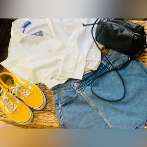 This Zara Denim Skort is a must have. Size M